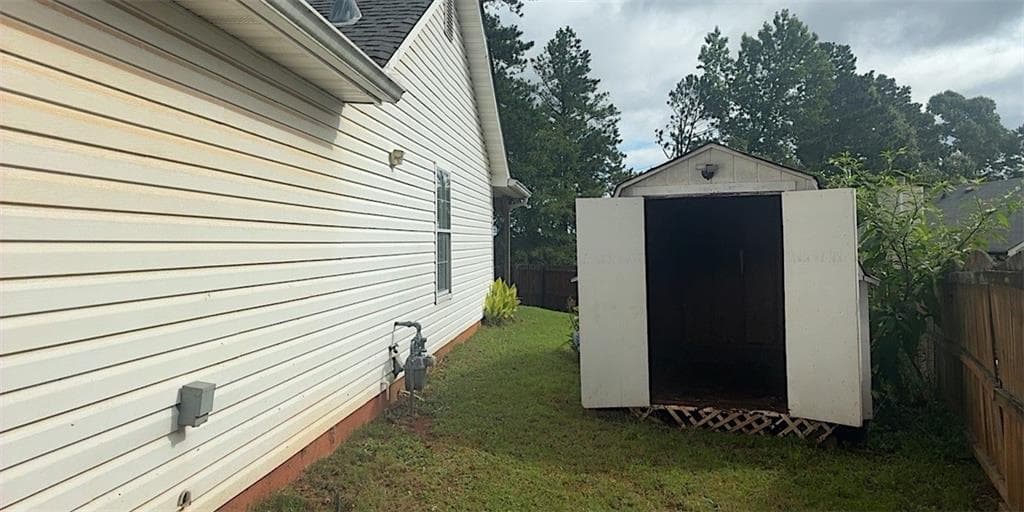 3 bedroom, 2 bathroom, 1,368 sq ft single family residence for sale at 248 Brannans Walk, Mcdonough, GA 30253 — photo 2