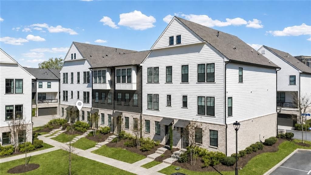 3 bedroom, 4 bathroom, 1,873 sq ft townhouse sold at 6623 Beacon Drive, Atlanta, GA 30328