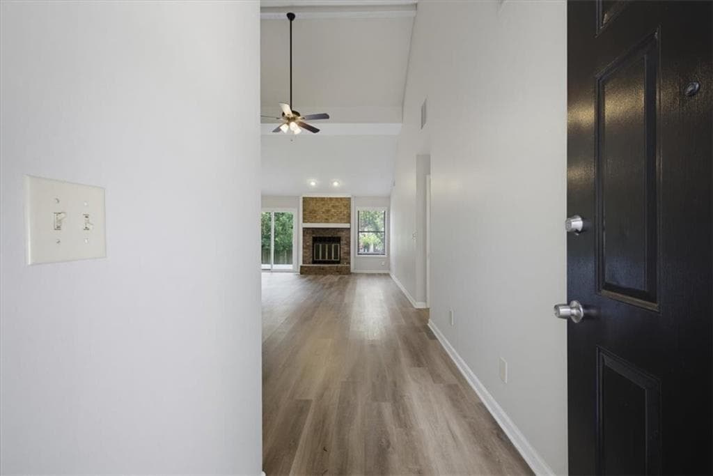 3 bedroom, 2 bathroom, 2,080 sq ft single family residence for sale at 120 Softwood Circle, Roswell, GA 30076 — photo 5