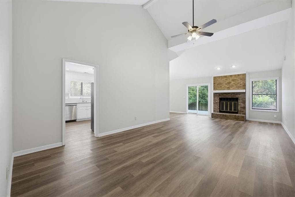 3 bedroom, 2 bathroom, 2,080 sq ft single family residence for sale at 120 Softwood Circle, Roswell, GA 30076 — photo 6