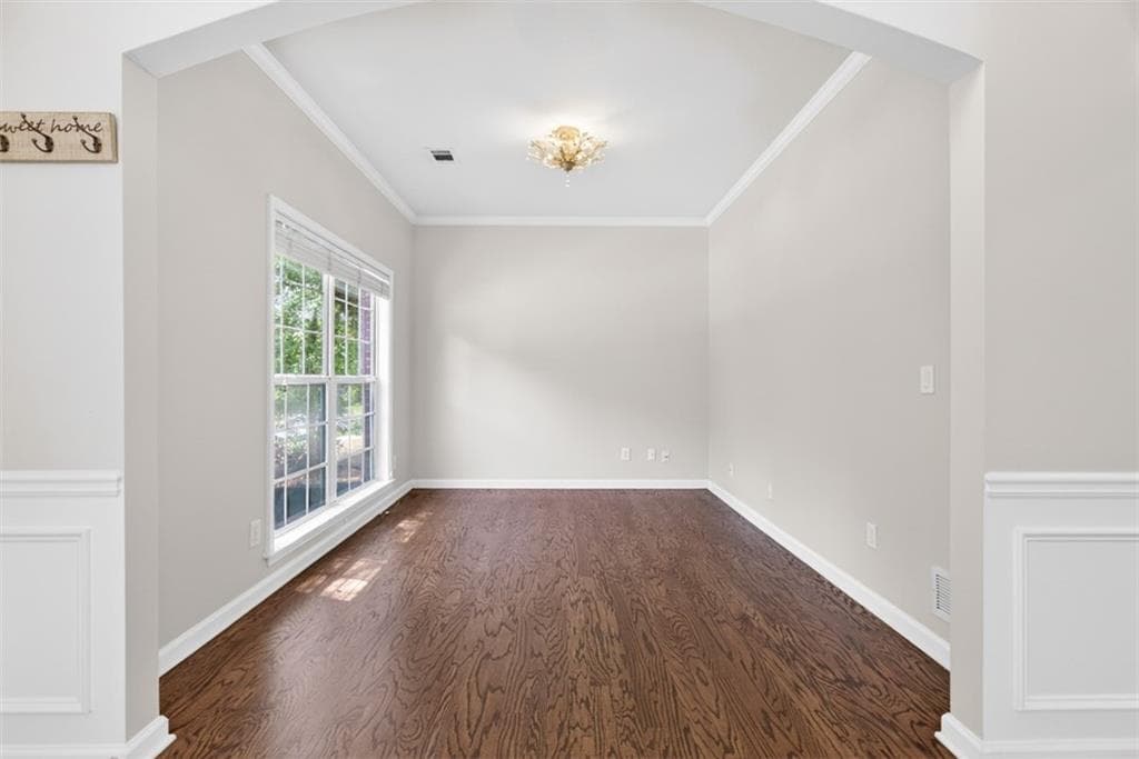 5 bedroom, 3 bathroom, 3,108 sq ft single family residence for rent at 2855 Stonehenge Court, Cumming, GA 30041 for $2,995 a month — photo 5