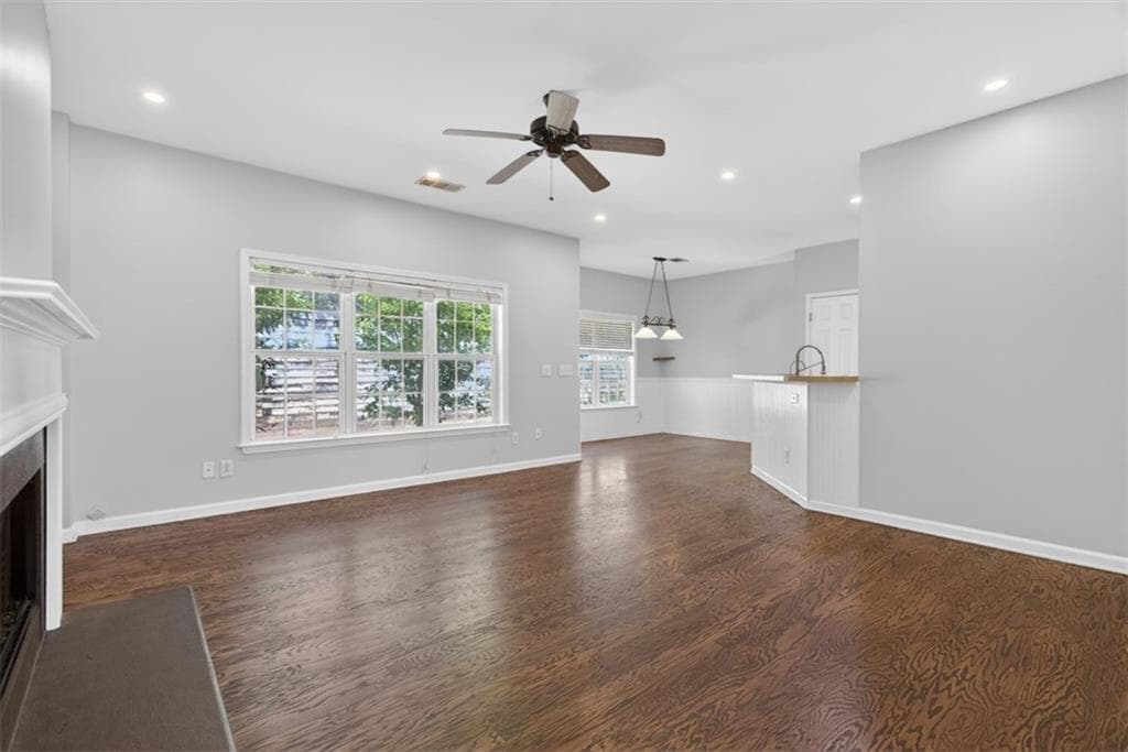 5 bedroom, 3 bathroom, 3,108 sq ft single family residence for rent at 2855 Stonehenge Court, Cumming, GA 30041 for $2,995 a month — photo 10