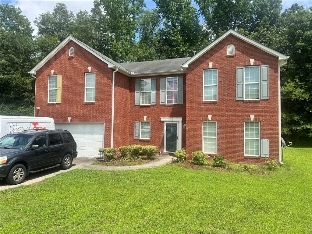 4 bedroom, 3 bathroom, 2,828 sq ft single family residence for sale at 158 Claxton Court, Jonesboro, GA 30238 — photo 2