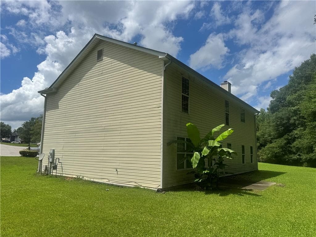 4 bedroom, 3 bathroom, 2,828 sq ft single family residence for sale at 158 Claxton Court, Jonesboro, GA 30238 — photo 4