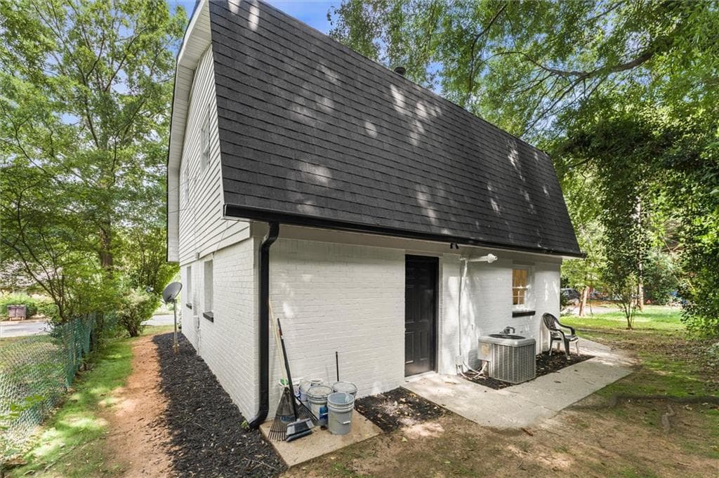 4 bedroom, 2 bathroom, 1,296 sq ft single family residence under contract at 105 Elizabeth Street, Cartersville, GA 30120 — photo 8