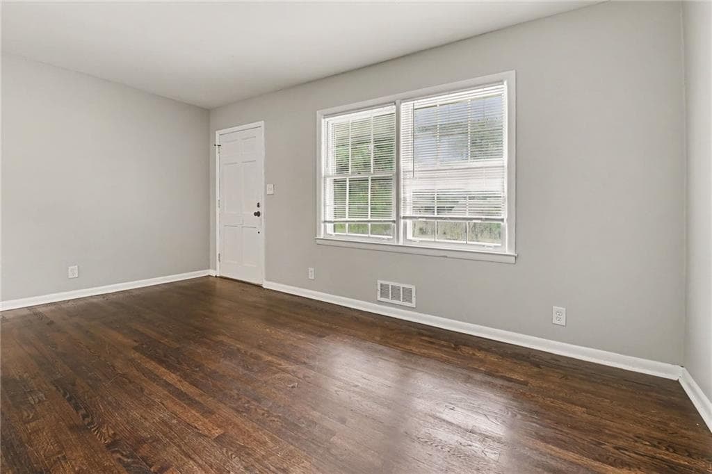 3 bedroom, 2 bathroom, 1,419 sq ft single family residence for sale at 1623 Jolly Green Court, Conley, GA 30288 — photo 2