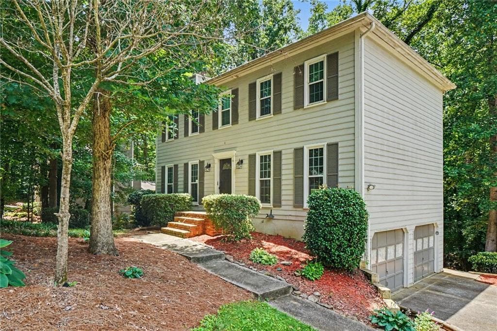 3 bedroom, 3 bathroom, 2,218 sq ft single family residence for sale at 30 Flint Ridge Drive, Mableton, GA 30126 — photo 2