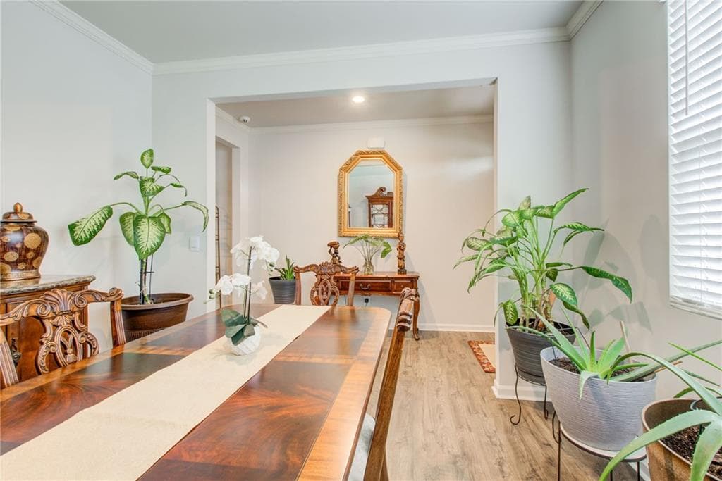 5 bedroom, 3 bathroom, 2,556 sq ft single family residence for sale at 8818 Sibella Court, Lithia Springs, GA 30122 — photo 4