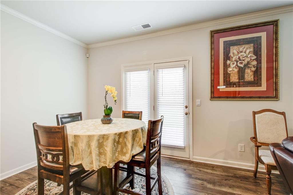 5 bedroom, 3 bathroom, 2,556 sq ft single family residence for sale at 8818 Sibella Court, Lithia Springs, GA 30122 — photo 8