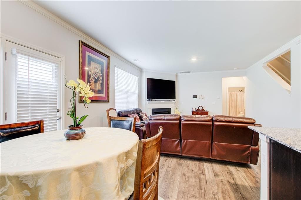5 bedroom, 3 bathroom, 2,556 sq ft single family residence for sale at 8818 Sibella Court, Lithia Springs, GA 30122 — photo 9