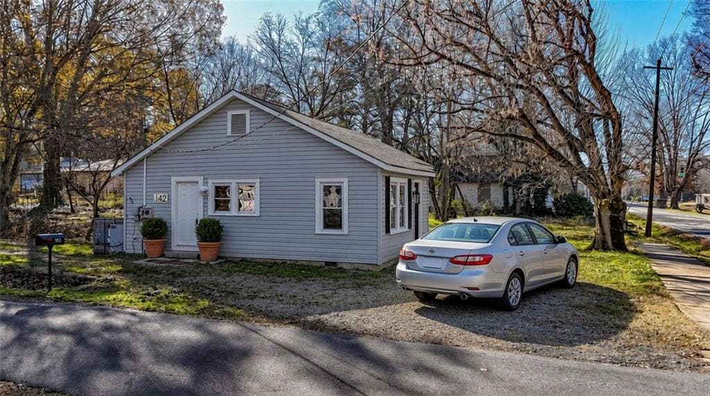3 bedroom, 1 bathroom, 870 sq ft single family residence under contract at 562 Highland Avenue, Summerville, GA 30747 — photo 5