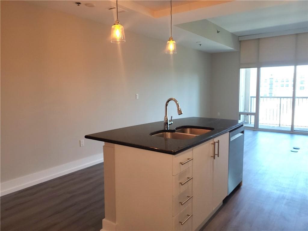 1 bedroom, 1 bathroom, 956 sq ft condominium for rent at 4561 Olde Perimeter Way 406, Atlanta, GA 30346 for $1,800 a month — photo 5