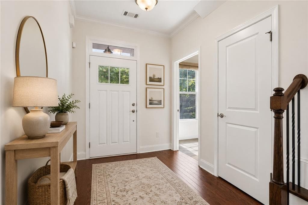 3 bedroom, 3 bathroom, 2,367 sq ft single family residence for sale at 3534 S Sherwood Road, Smyrna, GA 30082 — photo 2