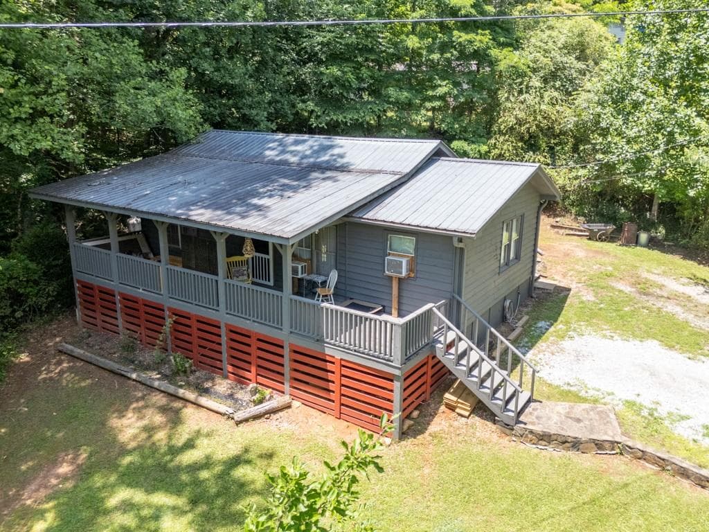 2 bedroom, 1 bathroom, 1,016 sq ft single family residence for sale at 61 Rogers Cove Lane, Clayton, GA 30525 — photo 2