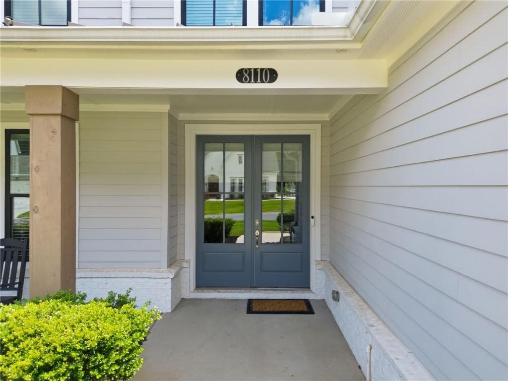 5 bedroom, 4 bathroom, 3,409 sq ft single family residence for sale at 8110 Beryl Overlook, Gainesville, GA 30506 — photo 2
