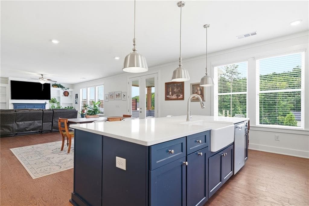 5 bedroom, 4 bathroom, 3,409 sq ft single family residence for sale at 8110 Beryl Overlook, Gainesville, GA 30506 — photo 7