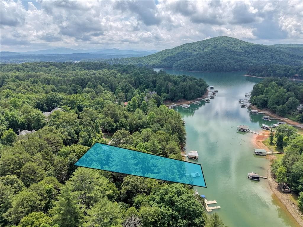 4 bedroom, 3 bathroom, 4,877 sq ft single family residence for sale at 92 Notla Vista I, Blairsville, GA 30512 — photo 8
