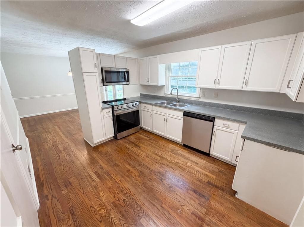 3 bedroom, 2 bathroom, 1,549 sq ft single family residence for sale at 1761 Keenland Place, Lawrenceville, GA 30043 — photo 9