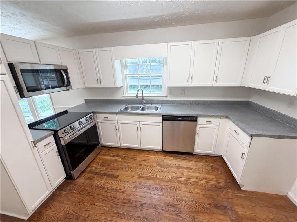 3 bedroom, 2 bathroom, 1,549 sq ft single family residence for sale at 1761 Keenland Place, Lawrenceville, GA 30043 — photo 10