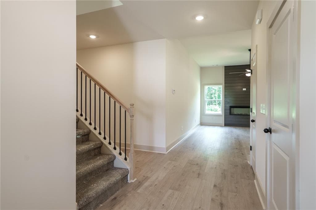 4 bedroom, 4 bathroom, 2,108 sq ft single family residence for sale at 208 Squirrel Run, Good Hope, GA 30641 — photo 6