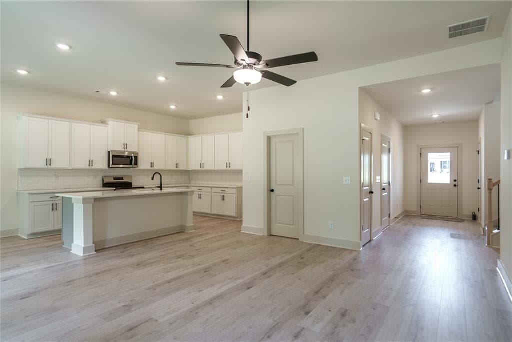 4 bedroom, 4 bathroom, 2,108 sq ft single family residence for sale at 208 Squirrel Run, Good Hope, GA 30641 — photo 10