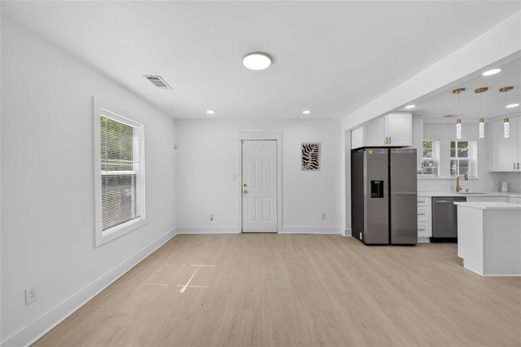 3 bedroom, 2 bathroom, 973 sq ft single family residence for sale at 1458 Olive Street, Atlanta, GA 30310 — photo 7