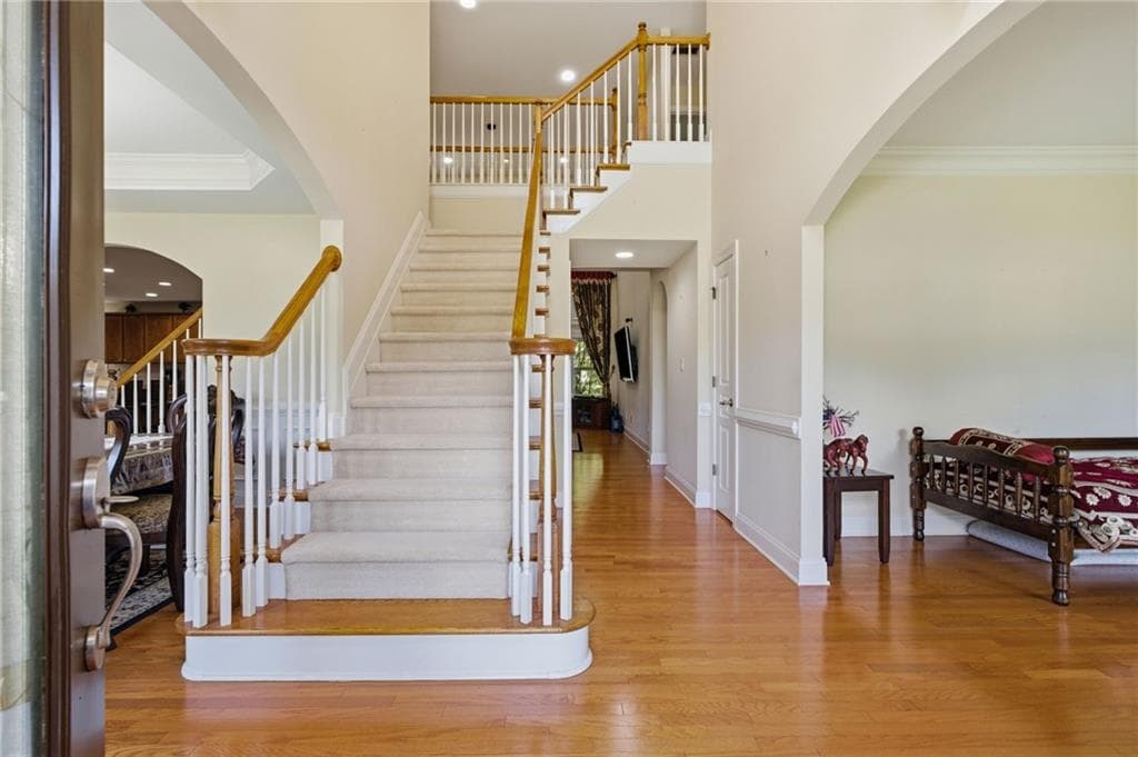 6 bedroom, 5 bathroom, 5,456 sq ft single family residence for sale at 4470 Sandalwood Way, Cumming, GA 30041 — photo 3