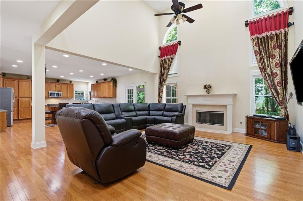 6 bedroom, 5 bathroom, 5,456 sq ft single family residence for sale at 4470 Sandalwood Way, Cumming, GA 30041 — photo 5