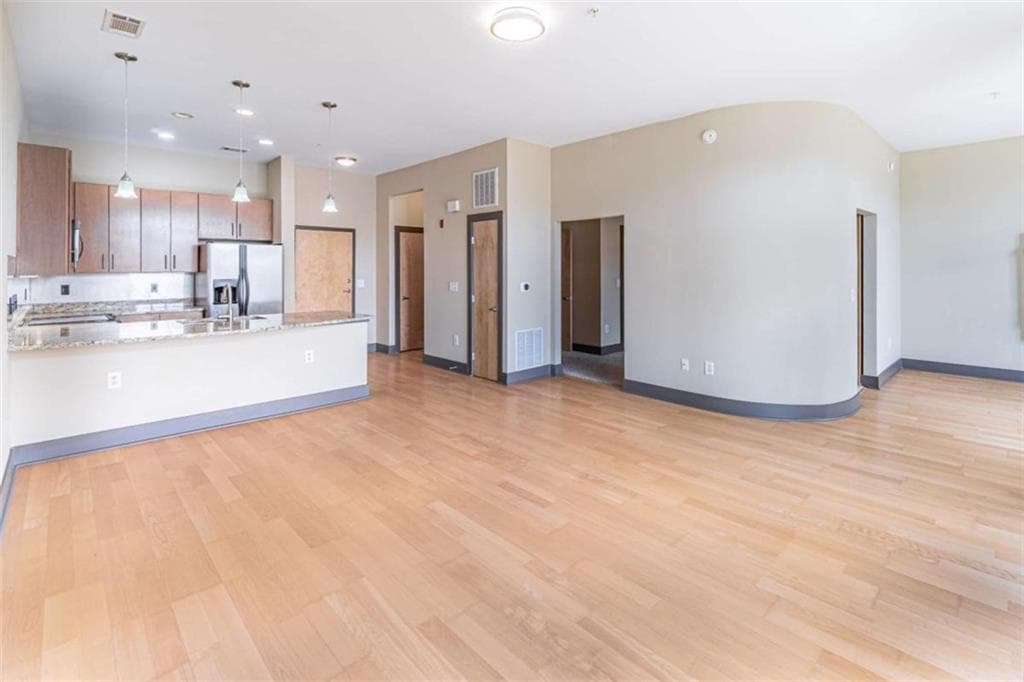 1 bedroom, 1 bathroom, 912 sq ft condominium for sale at 2630 Talley Street 307, Decatur, GA 30030 — photo 7