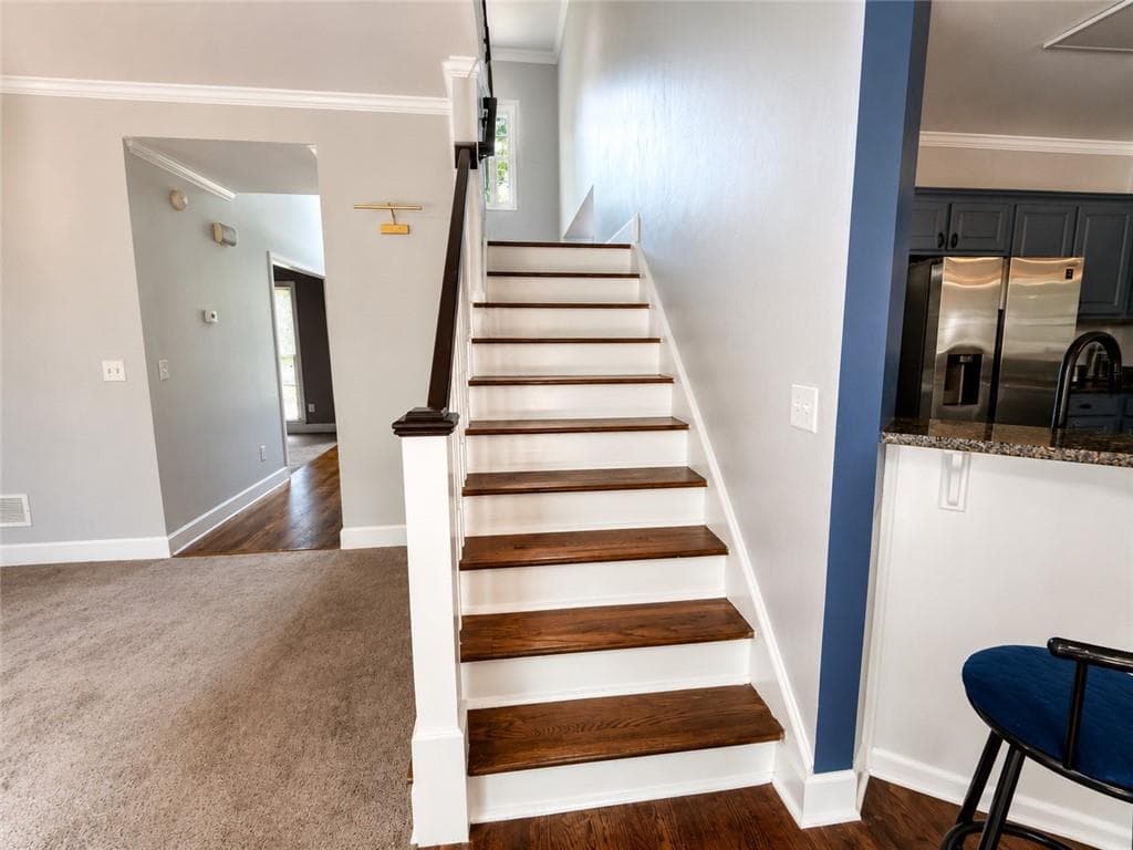 6 bedroom, 4 bathroom, 3,738 sq ft single family residence for sale at 1156 Maple Creek Ridge, Loganville, GA 30052 — photo 8
