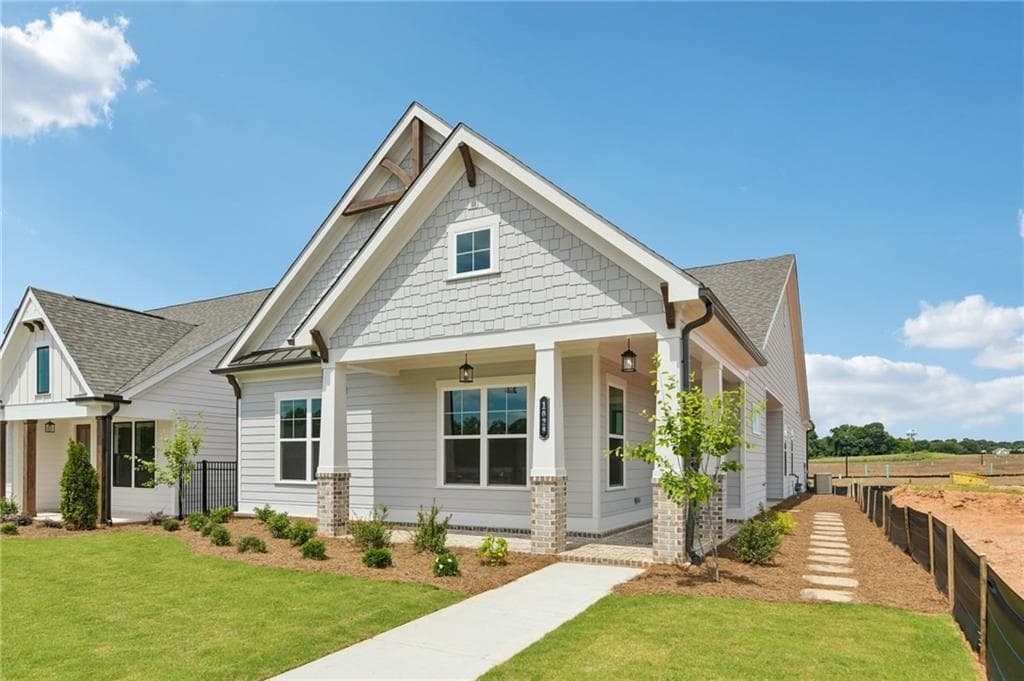 3 bedroom, 2 bathroom, 1,961 sq ft single family residence for sale at 1028 Eastman Court, Hoschton, GA 30548 — photo 6