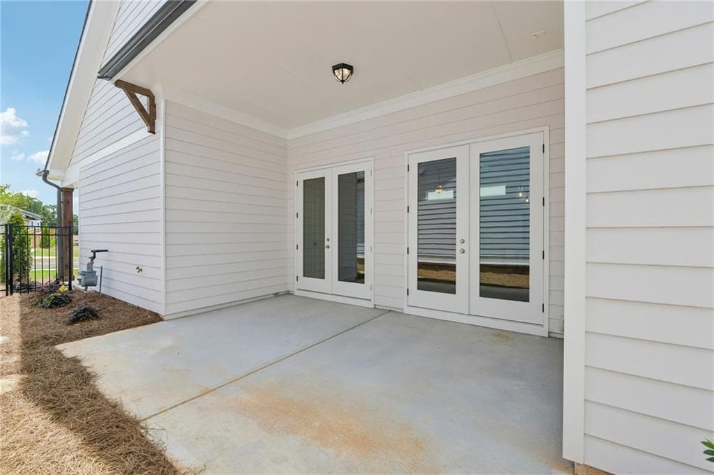 3 bedroom, 2 bathroom, 1,800 sq ft single family residence for sale at 1036 Eastman Court, Hoschton, GA 30548 — photo 5