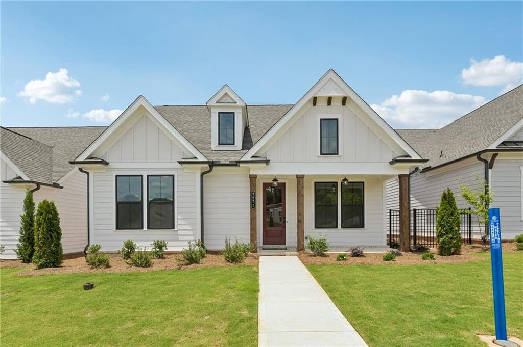 3 bedroom, 2 bathroom, 1,800 sq ft single family residence for sale at 1036 Eastman Court, Hoschton, GA 30548 — photo 7