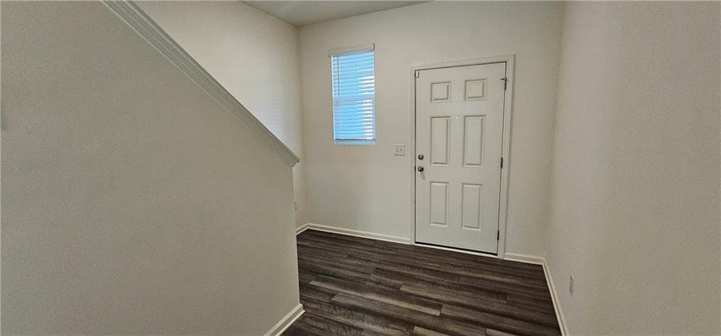 3 bedroom, 3 bathroom, 1,421 sq ft townhouse for sale at 3488 Cardinal Drive, Atlanta, GA 30331 — photo 3