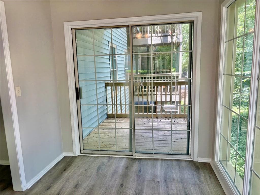 2 bedroom, 2 bathroom, 1,244 sq ft condominium for sale at 1380 Brockett Place, Clarkston, GA 30021 — photo 5