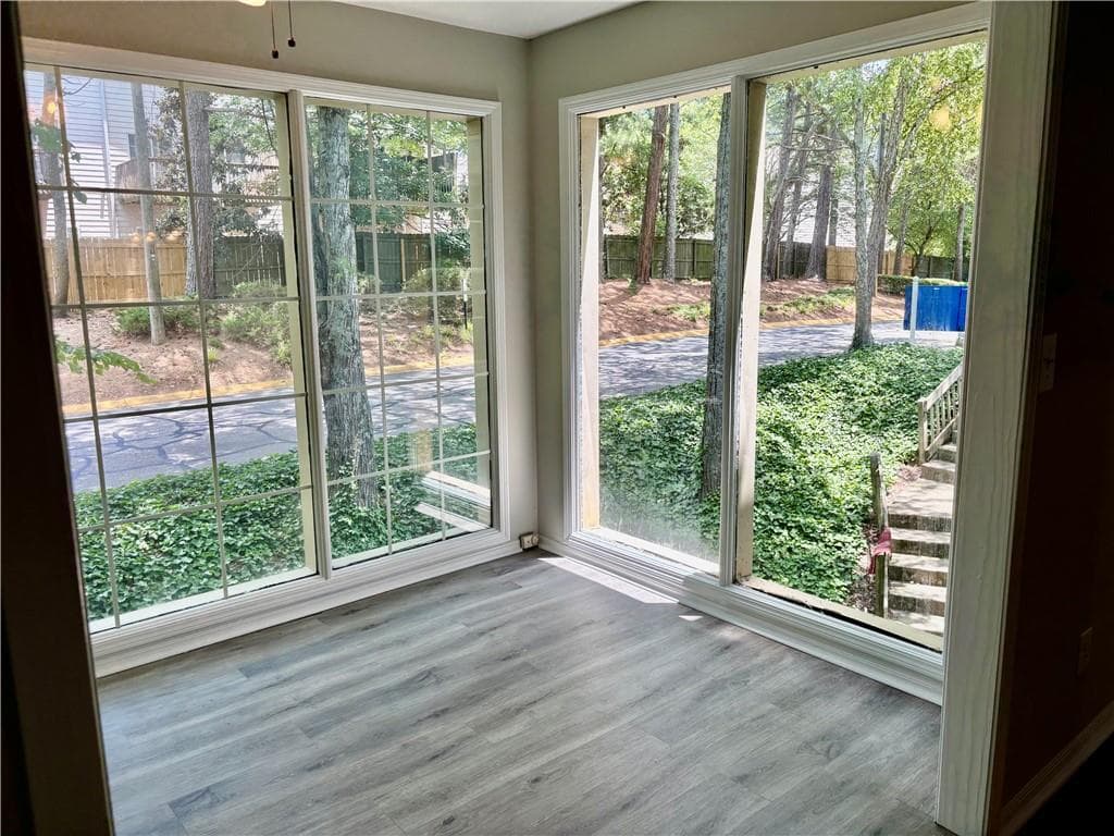2 bedroom, 2 bathroom, 1,244 sq ft condominium for sale at 1380 Brockett Place, Clarkston, GA 30021 — photo 6