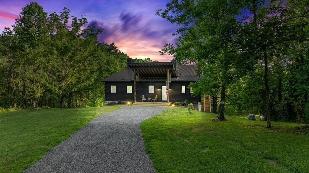 3 bedroom, 3 bathroom, 2,392 sq ft single family residence for sale at 4275 Owltown Road, Ellijay, GA 30536 — photo 5