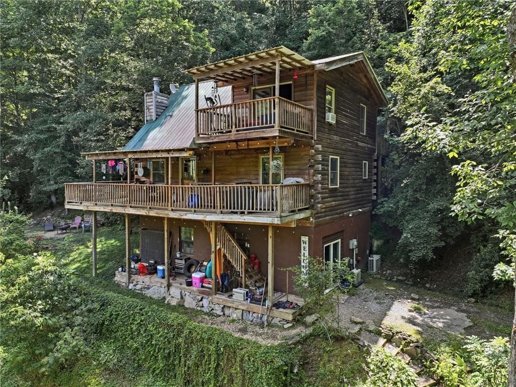 3 bedroom, 3 bathroom, 1,922 sq ft single family residence for sale at 349 Whitewater Trail, Dahlonega, GA 30533 — photo 7