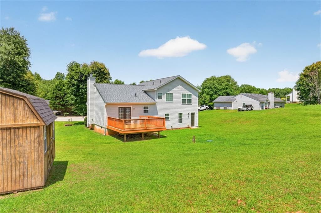 4 bedroom, 3 bathroom, 1,723 sq ft single family residence for sale at 1234 Palmer Drive, Winder, GA 30680 — photo 4