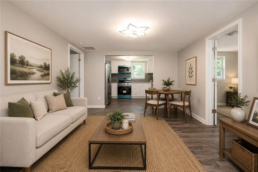 2 bedroom, 1 bathroom, 670 sq ft single family residence under contract at 4690 Fowler Street, Acworth, GA 30101 — photo 5