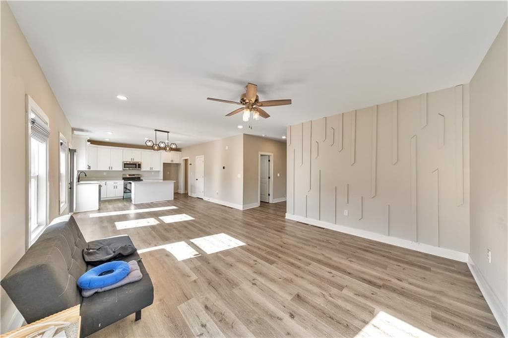 4 bedroom, 3 bathroom, 2,335 sq ft single family residence for rent at 336 Nobleman Way, Canton, GA 30114 for $2,300 a month — photo 5