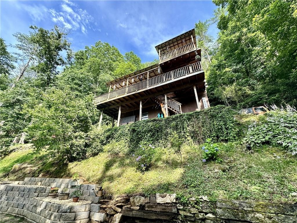 3 bedroom, 3 bathroom, 1,922 sq ft single family residence for sale at 349 Whitewater Trail, Dahlonega, GA 30533