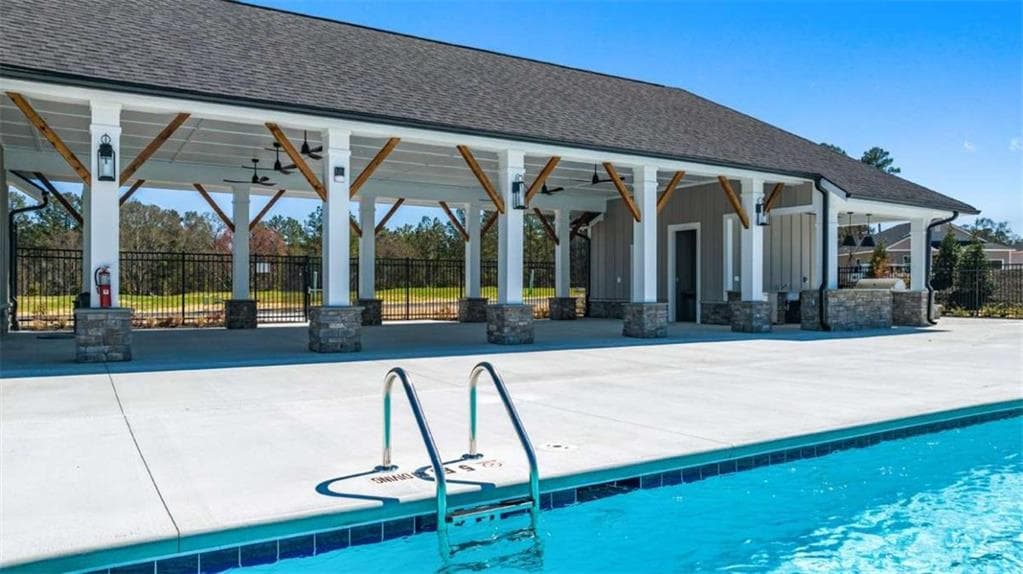 4 bedroom, 2 bathroom, 1,774 sq ft single family residence under contract at 8557 Secretariat Drive, Lithonia, GA 30058 — photo 7