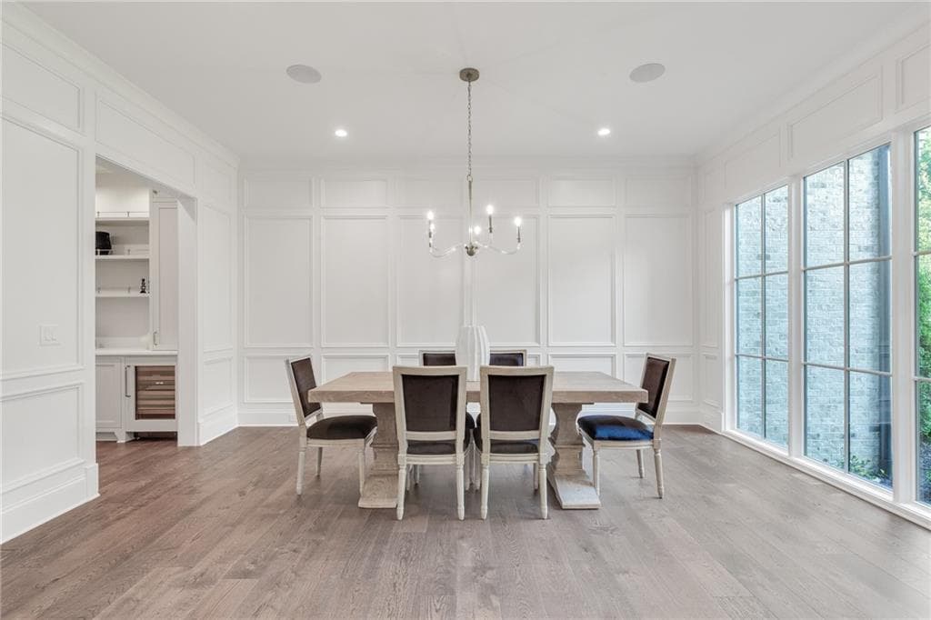 5 bedroom, 6 bathroom, 7,844 sq ft single family residence for sale at 228 Thomas Circle, Roswell, GA 30075 — photo 9