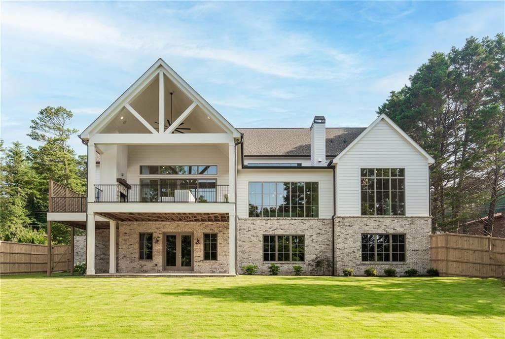 5 bedroom, 6 bathroom, 7,844 sq ft single family residence for sale at 228 Thomas Circle, Roswell, GA 30075 — photo 2