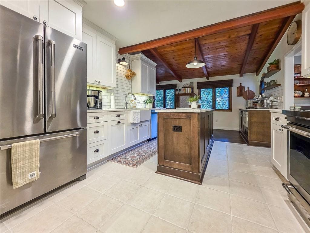 4 bedroom, 3 bathroom, 2,532 sq ft single family residence for sale at 403 Old Rosser Road, Stone Mountain, GA 30087 — photo 9