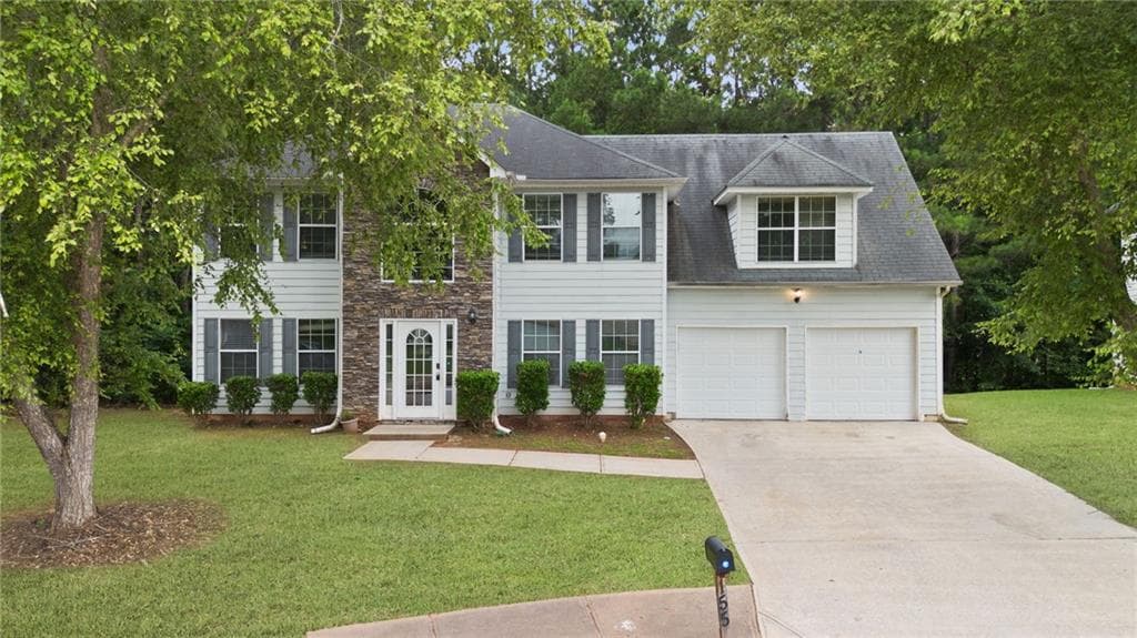 4 bedroom, 3 bathroom, 1,934 sq ft single family residence under contract at 155 Apache Street, Atlanta, GA 30331