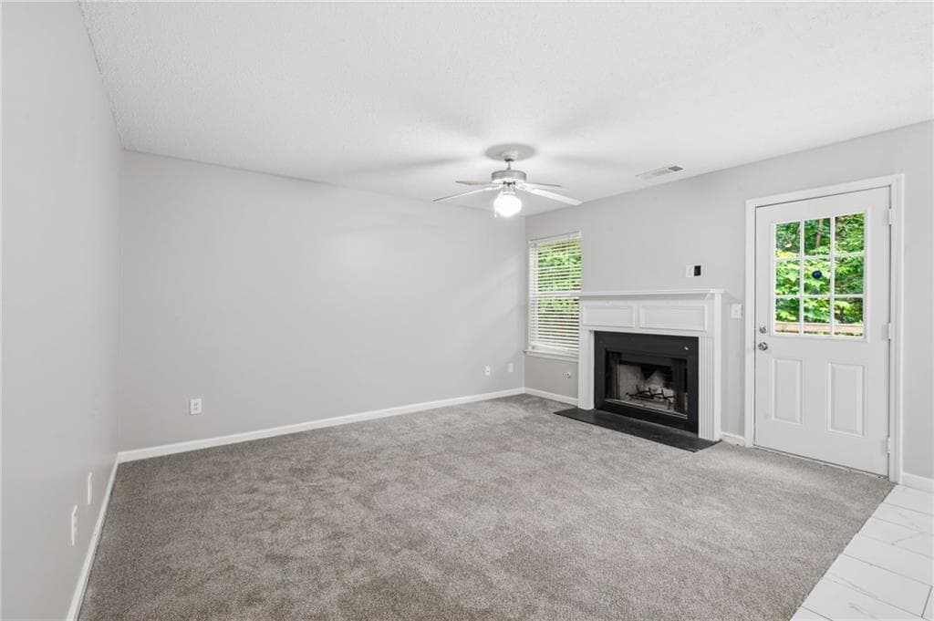 4 bedroom, 3 bathroom, 1,934 sq ft single family residence under contract at 155 Apache Street, Atlanta, GA 30331 — photo 6