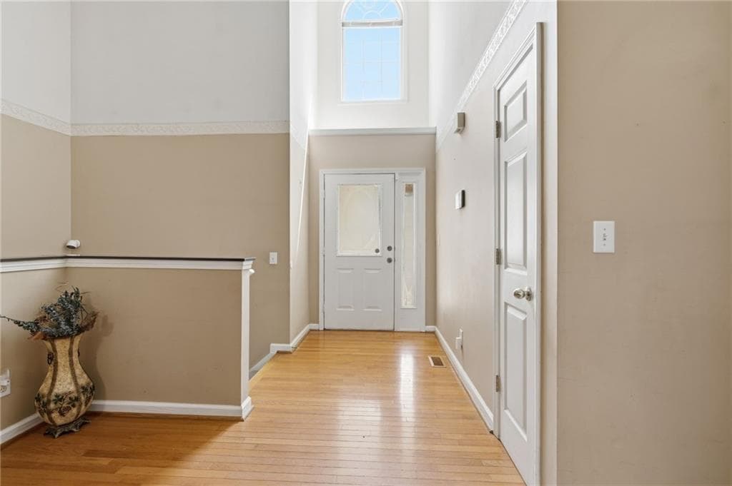 5 bedroom, 3 bathroom, 1,796 sq ft single family residence for sale at 1545 Smoke Hill Drive, Hoschton, GA 30548 — photo 3