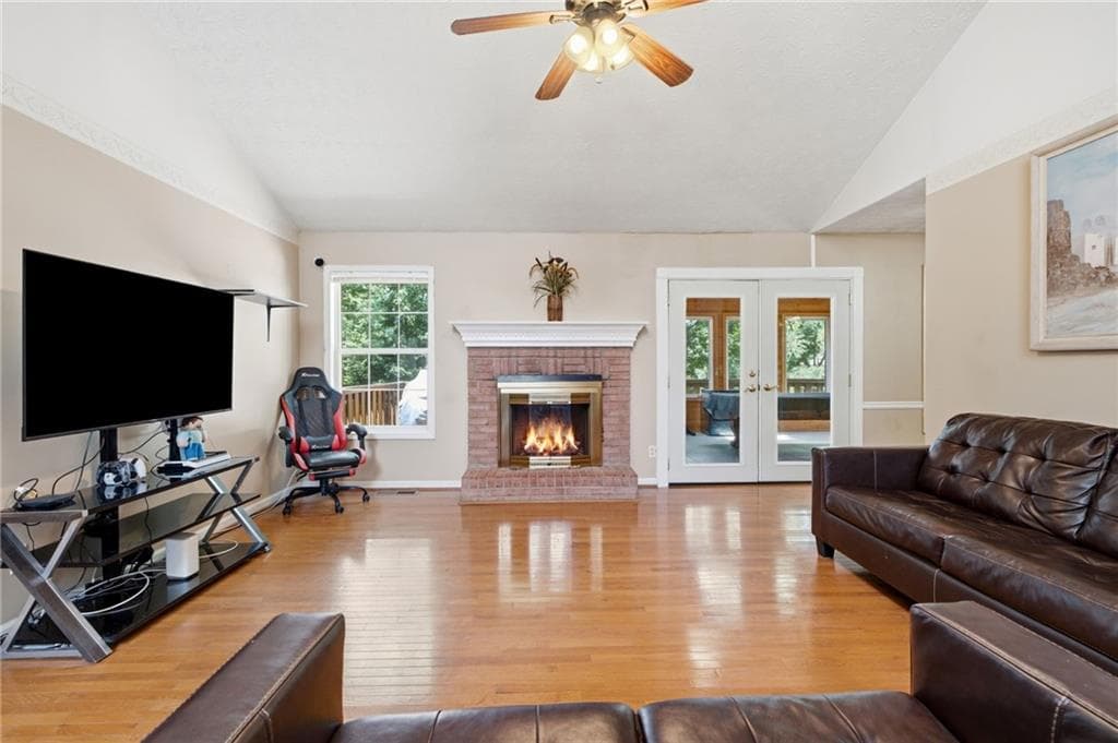 5 bedroom, 3 bathroom, 1,796 sq ft single family residence for sale at 1545 Smoke Hill Drive, Hoschton, GA 30548 — photo 5